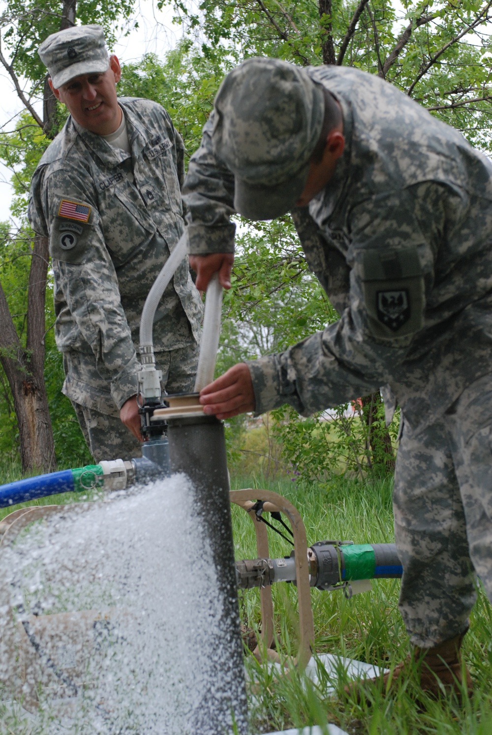 Guard units purify water for Golden Coyote