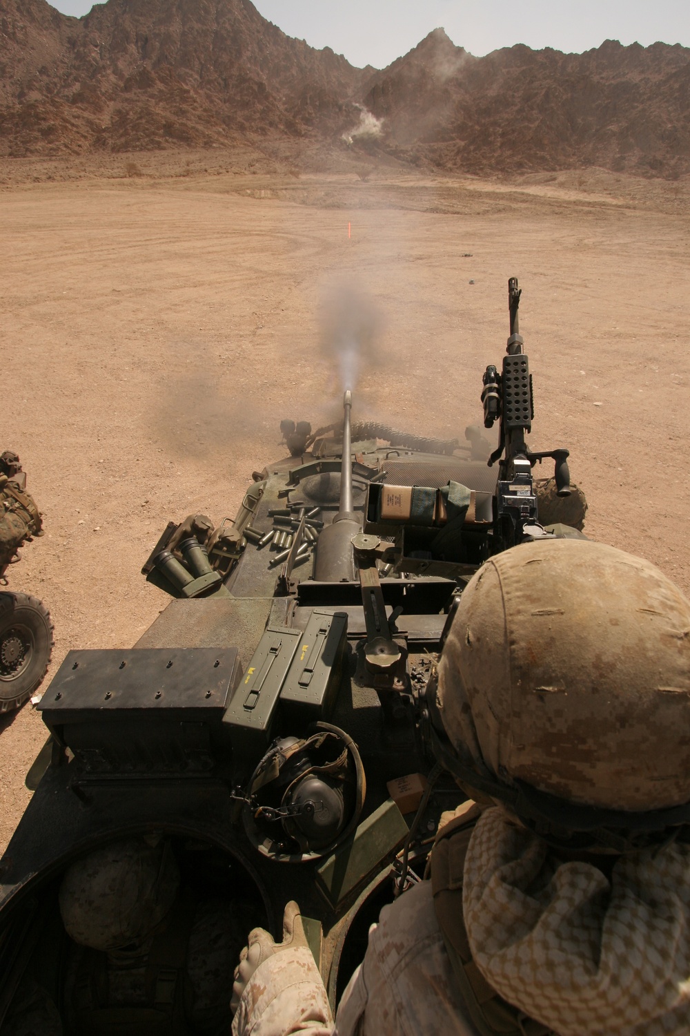 Marine Training in the Desert Builds Small Unit Leadership