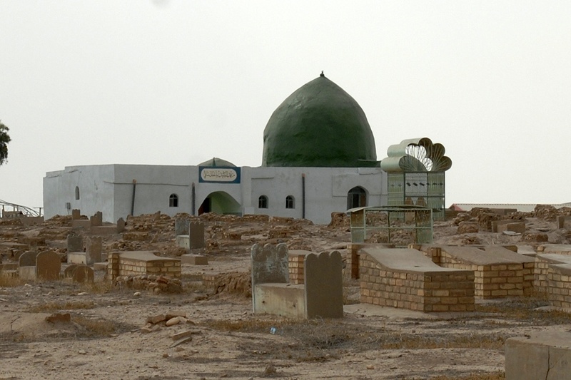 American, Iraqi Airmen Partner to Restore Sultan Saqi Shrine