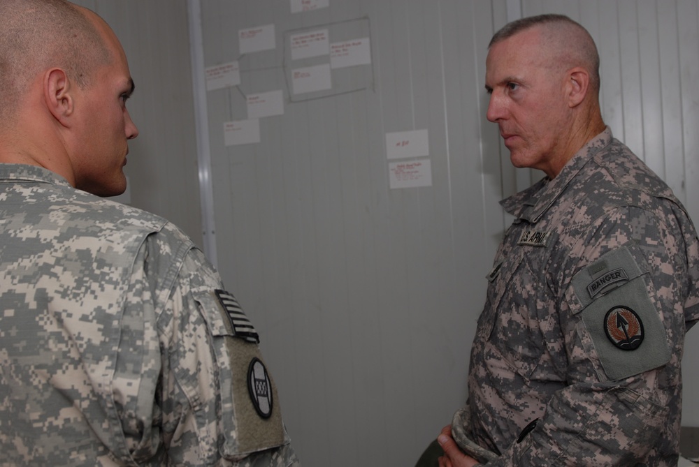 Corps Command Sergeant Major tours Joint Security Station Doura
