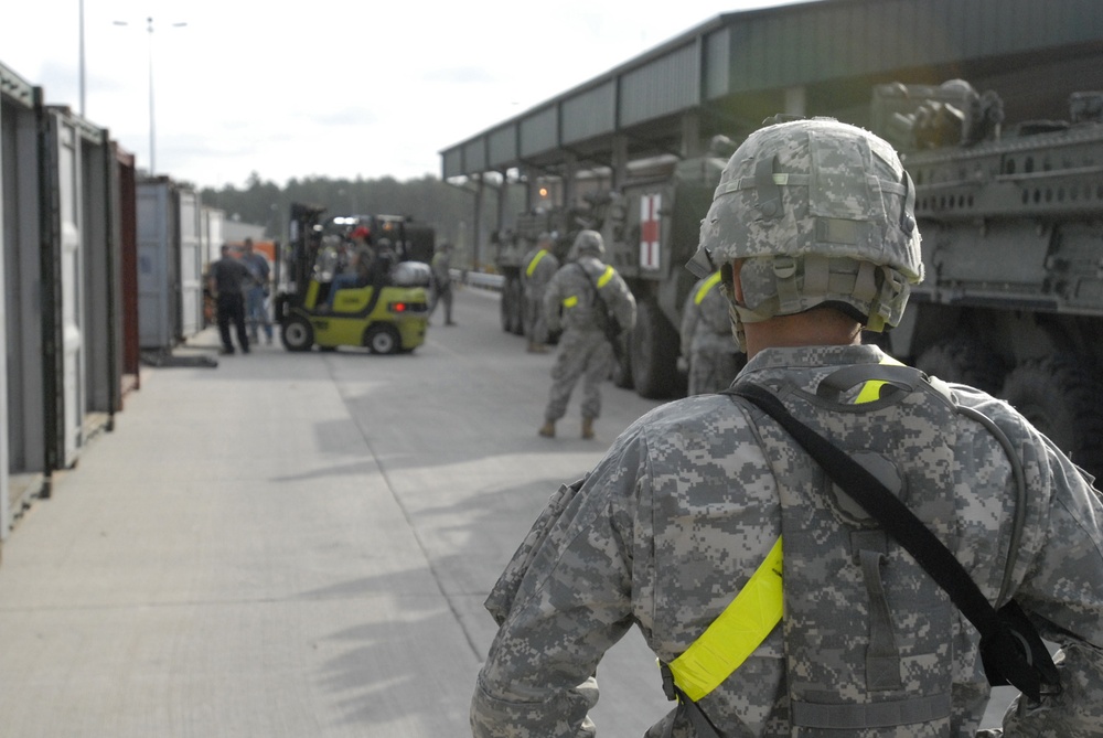 4th Stryker Brigade Combat Team, 2nd Infantry Division  offload at rail head station