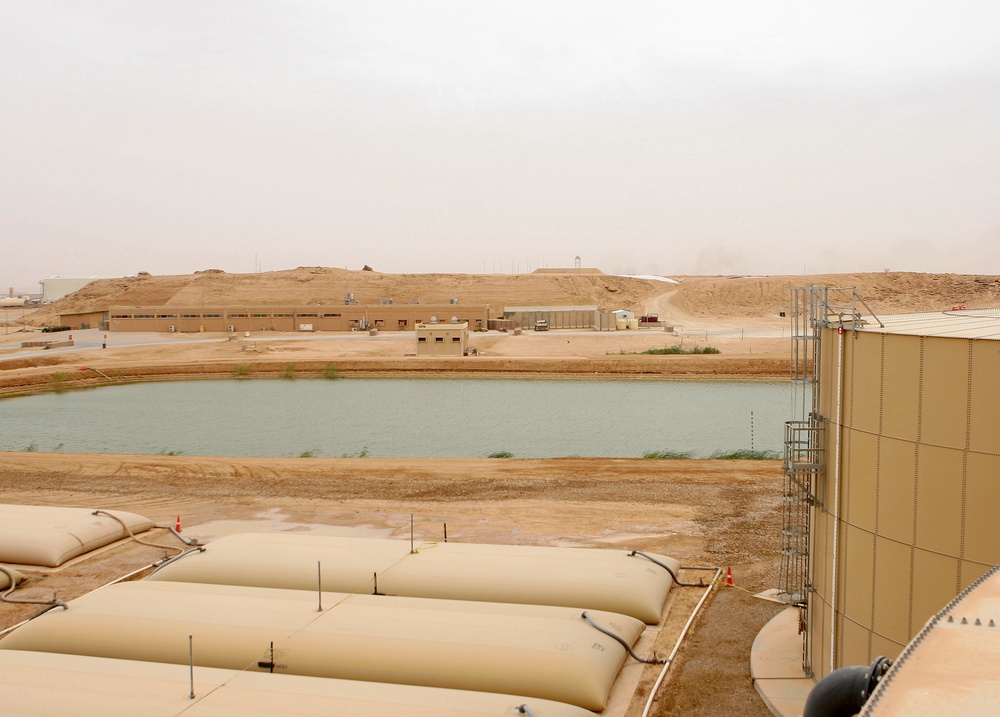 Base Command Group Keeps Water Flowing for Multi-National Forces - West