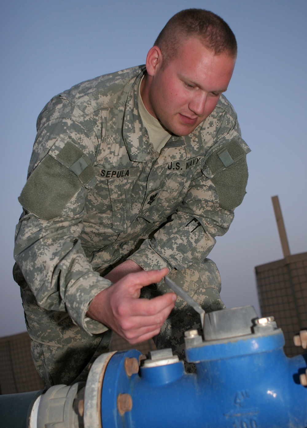 Base Command Group Keeps Water Flowing for Multi-National Forces - West