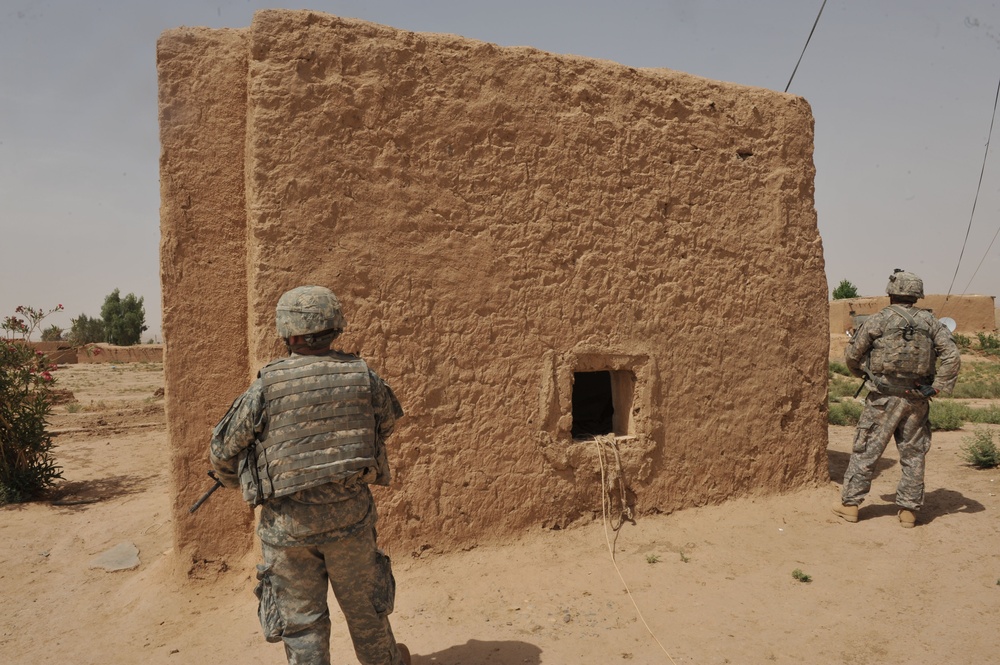 Fort Hood troops patrol Kirkuk