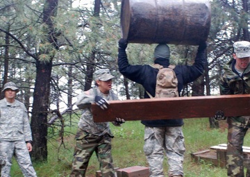 Leader Reaction Course Teaches Confidence