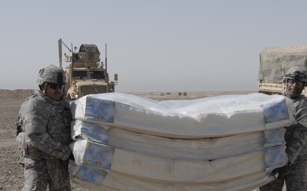 Sustainers, Shaykh reach out to Bedouin families