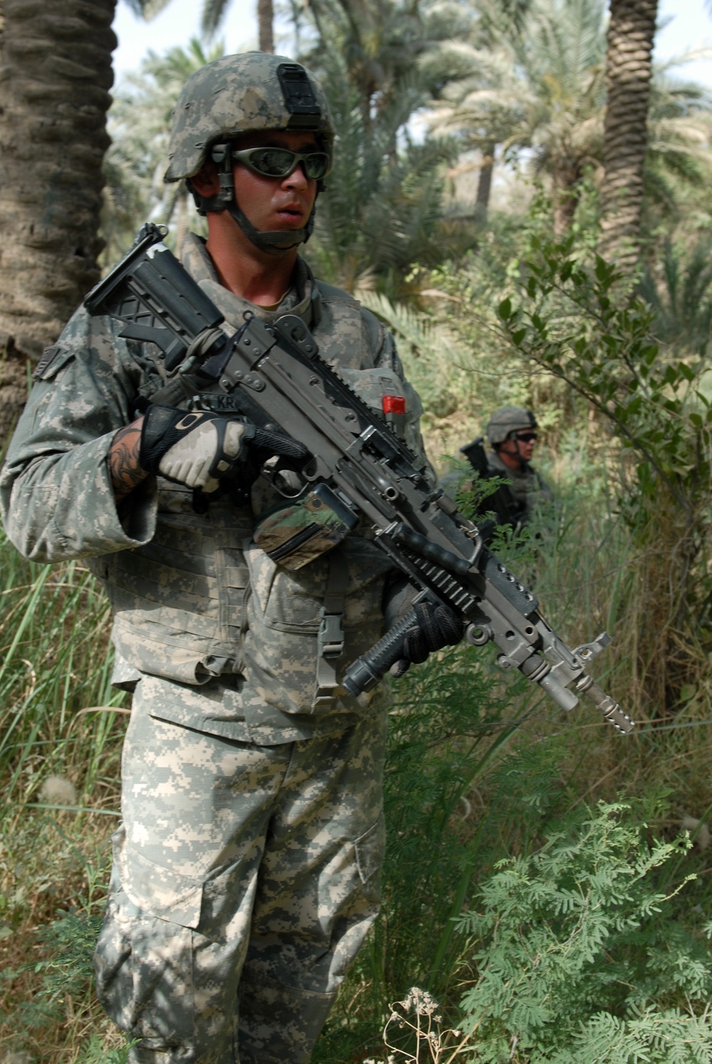 Old Hickory Soldiers sweep palm grove for weapons caches