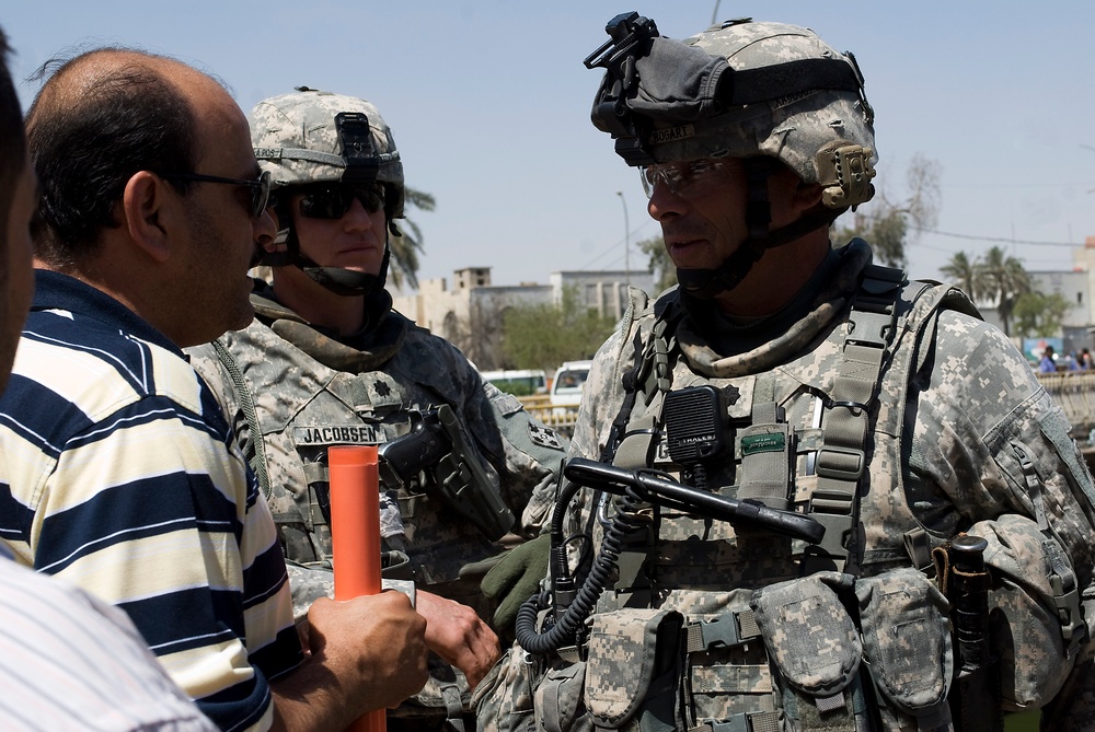 U.S. troops make effort to clean up Al Ashar canal