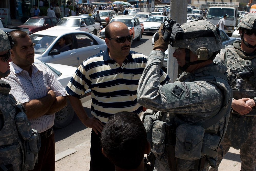 U.S. troops make effort to clean up Al Ashar canal