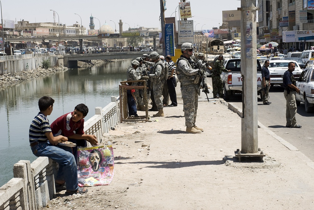 U.S. troops make effort to clean up Al Ashar canal