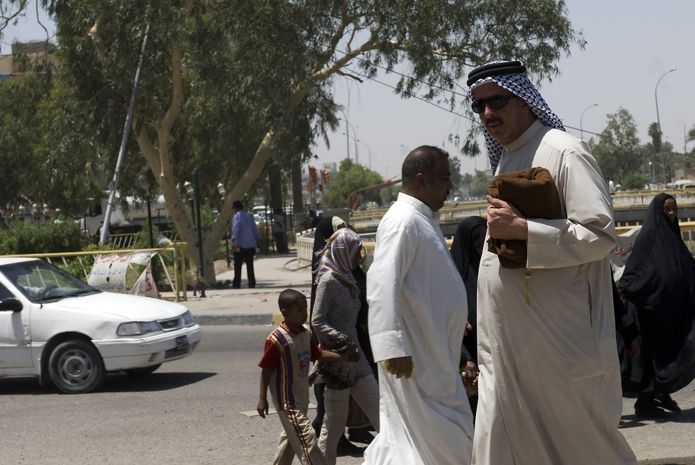 U.S. troops make effort to clean up Al Ashar canal