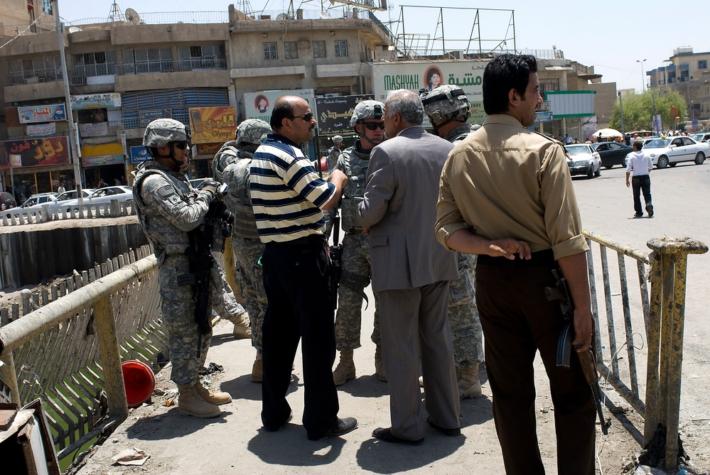 U.S. troops make effort to clean up Al Ashar canal