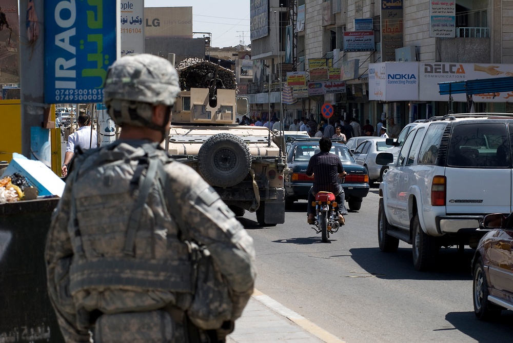 U.S. troops make effort to clean up Al Ashar canal