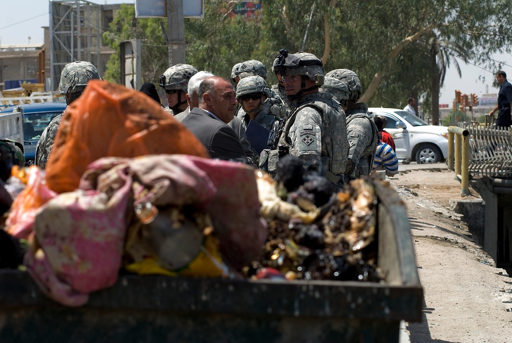 U.S. troops make effort to clean up Al Ashar canal