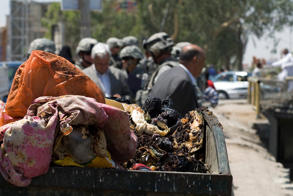 U.S. troops make effort to clean up Al Ashar canal