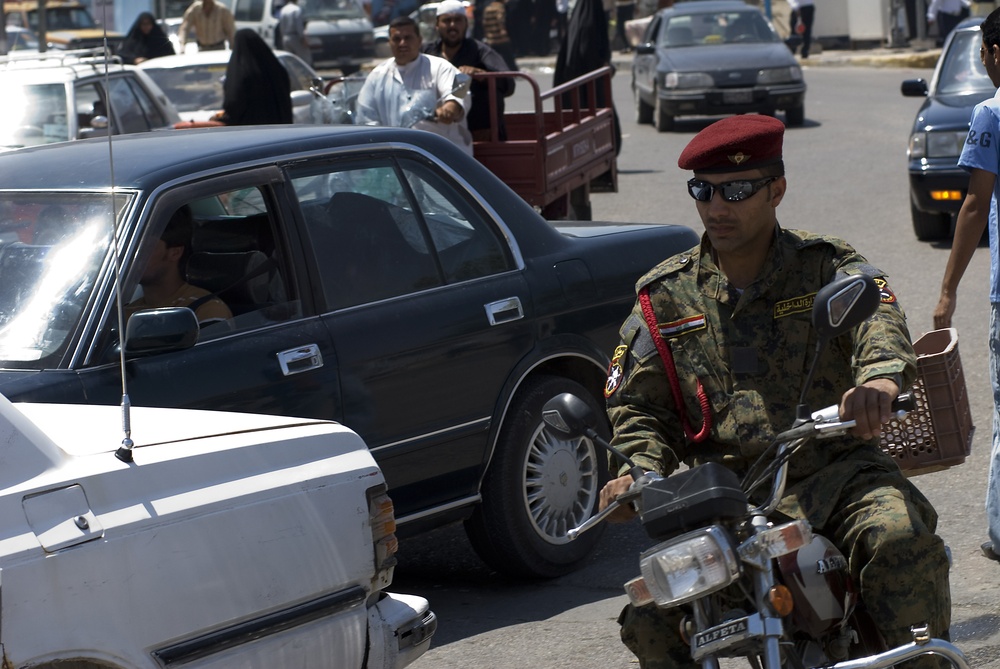 U.S. troops make effort to clean up Al Ashar canal