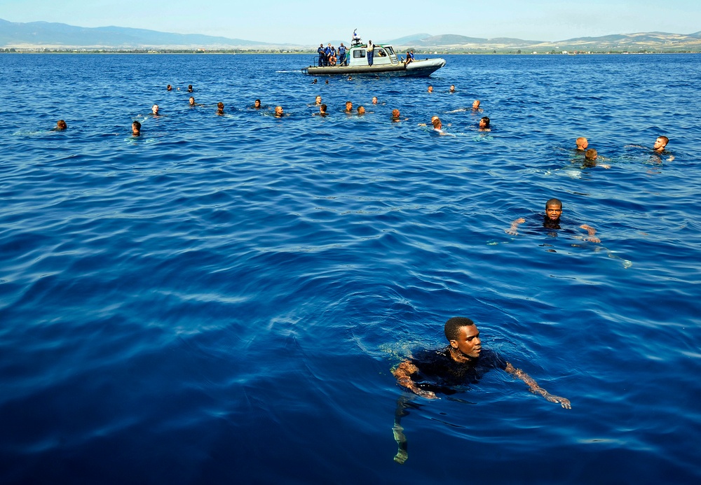 Marines, Sailors train, relax in Aegean Sea