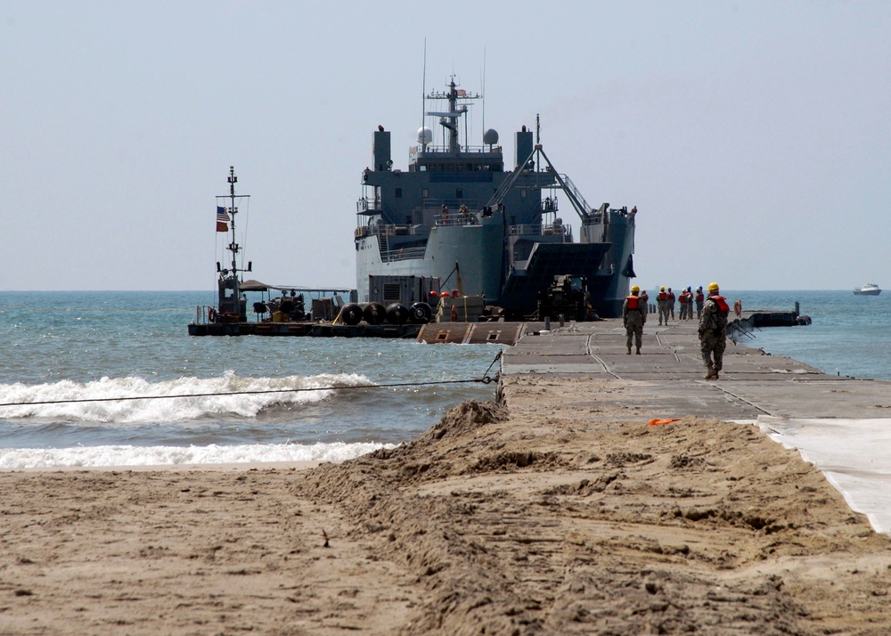 Ships train for logisitics missions in North Carolina
