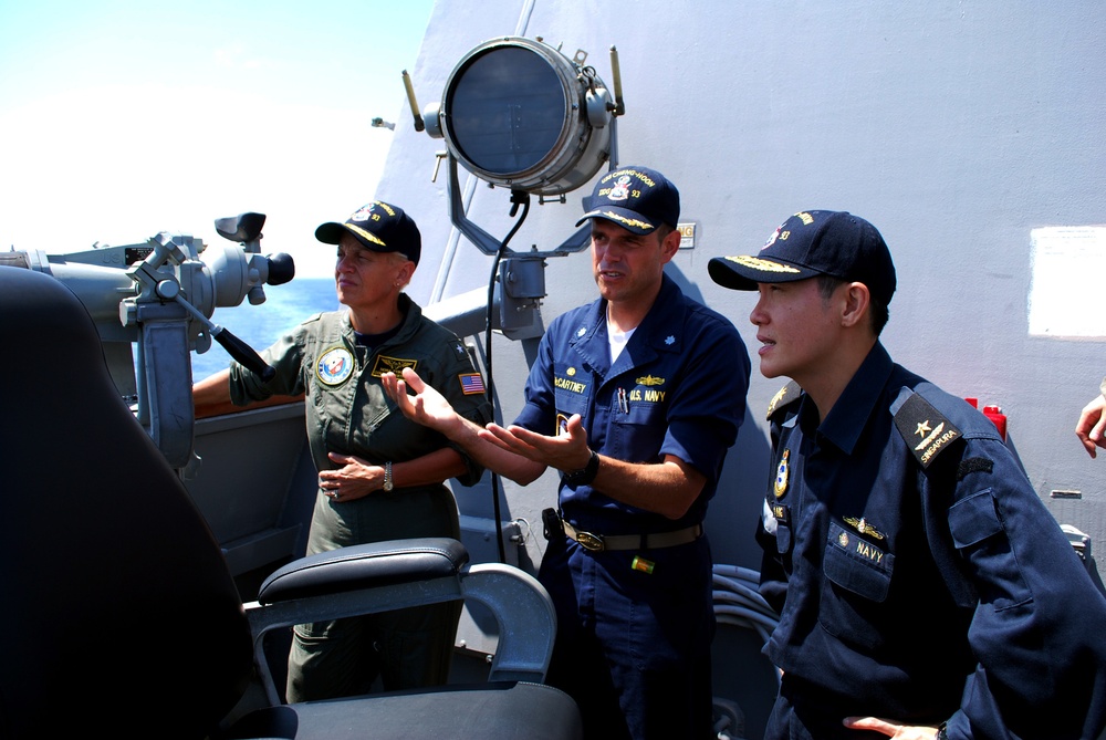 USS Chung-Hoon participates in Cooperation Afloat Readiness and Training 2009