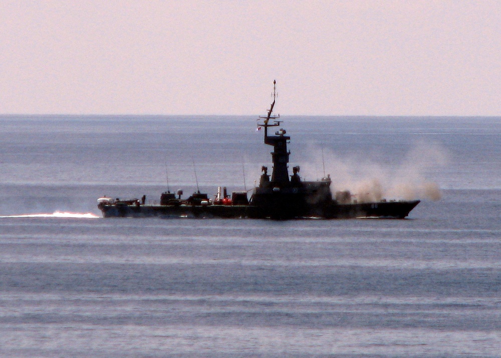 Republic of Singapore navy corvette RSS Victory conducts Cooperation Afloat Readiness and Training 2009 gunnery exercise