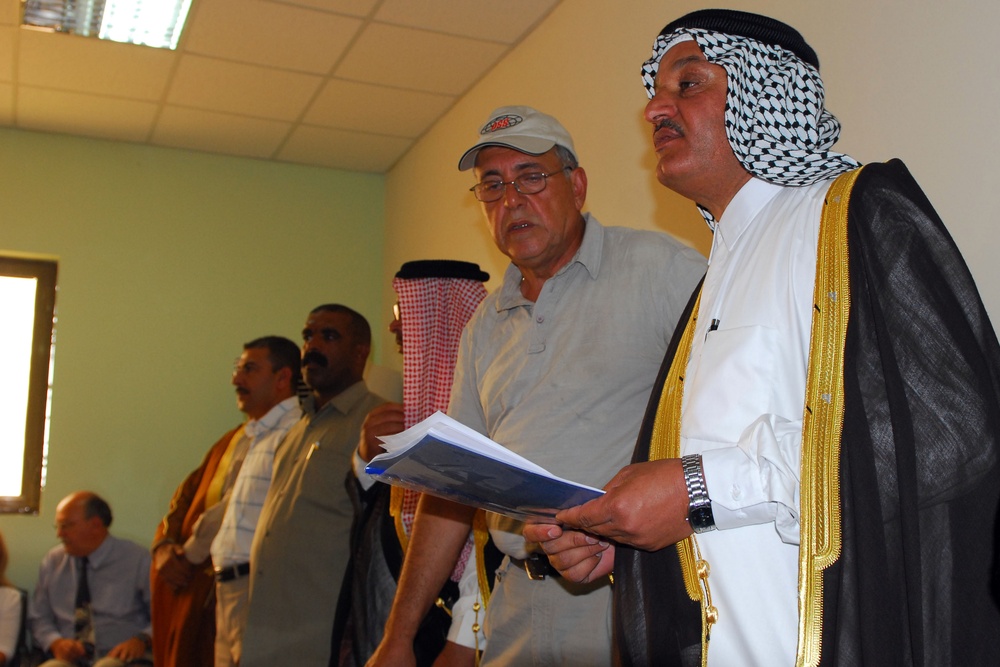 Iraqi farmers' market opens for business
