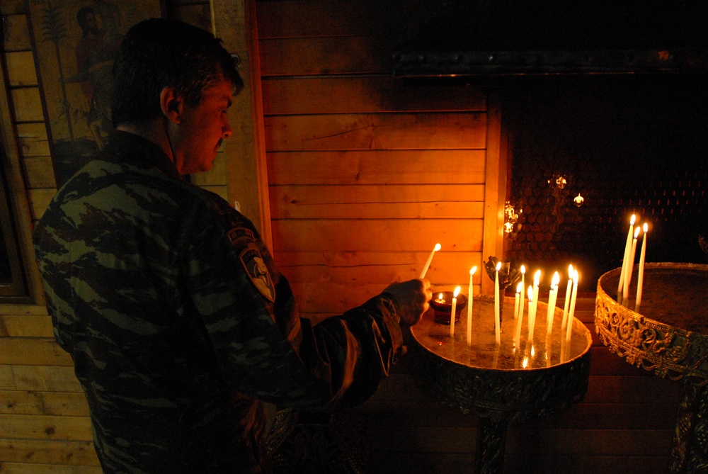 Hellanic soldiers celebrate Easter in Kosovo