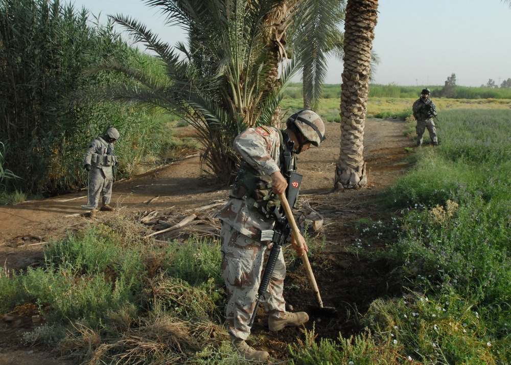 Stryker infantry, engineers support Iraqi Army-led search for weapons caches