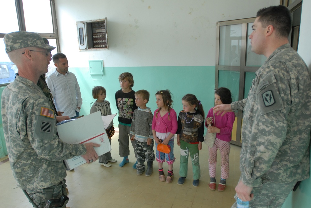 Kosovo classroom gets makeover