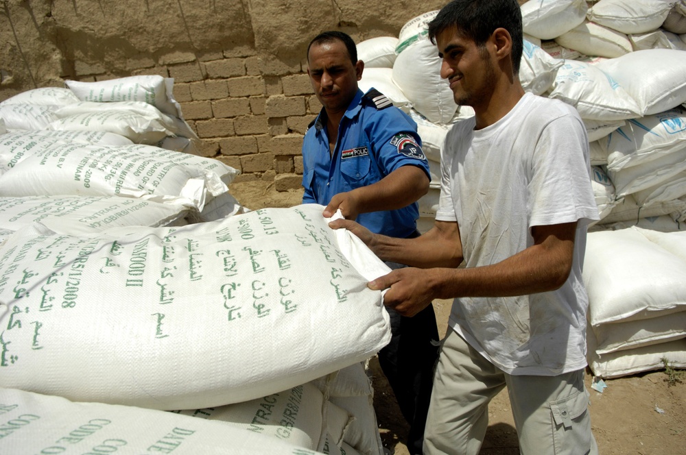 Humanitarian assistance mission in Abu Fayad, Diyala Province, Iraq