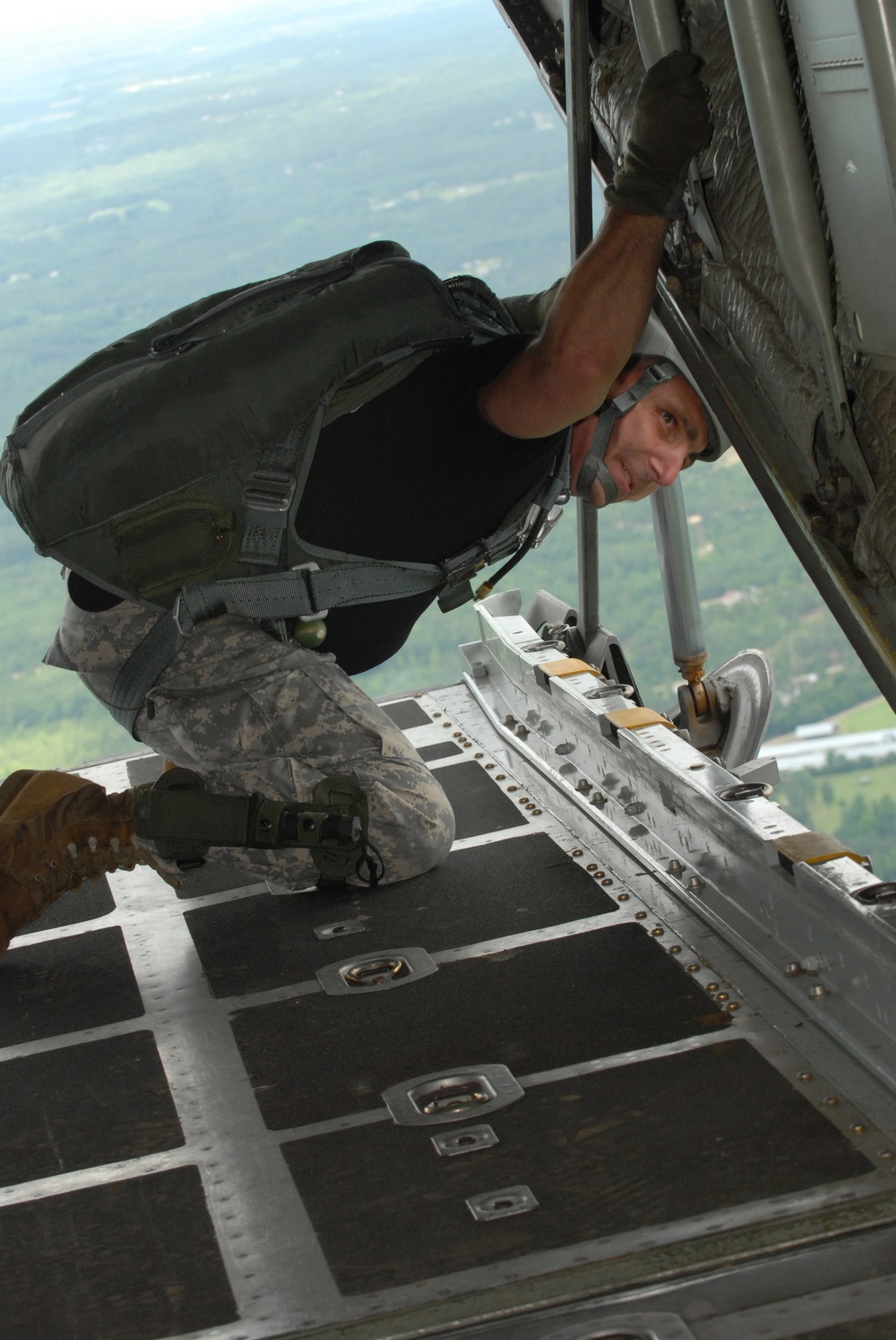 Jumpmaster Checks Drop ZOne