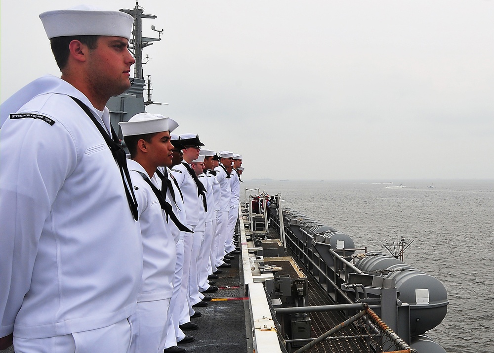 USS George Washington Departs