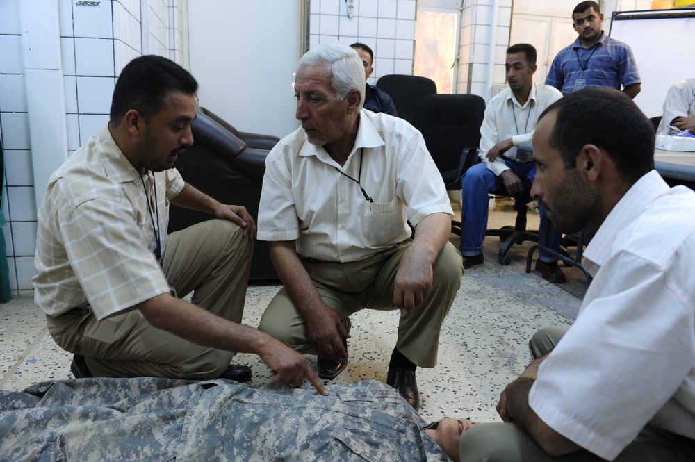 Tikrit General Hospital nurses graduate from Emergency Medical Technician Training Course