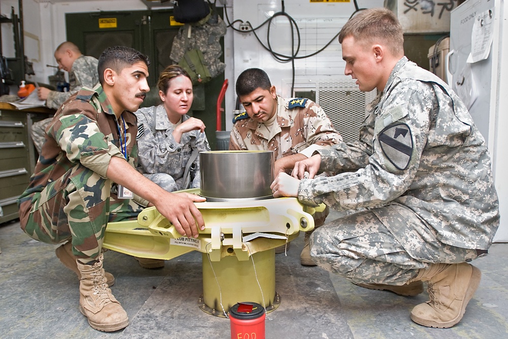 Army, Air Force team up to train Iraqi Air Force