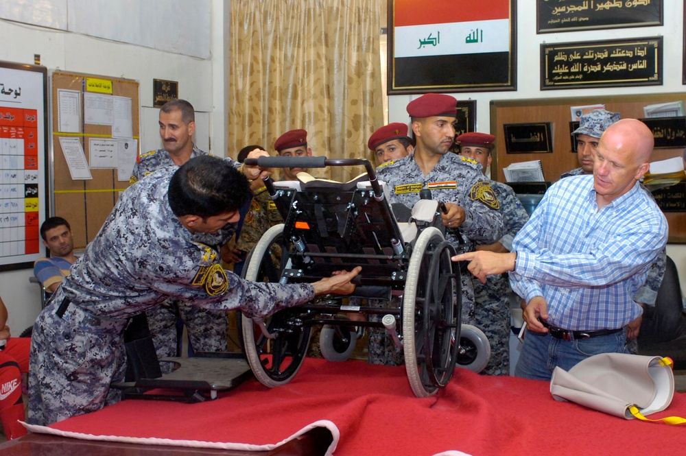 Paratroopers, National Police distribute wheelchairs in 9 Nissan