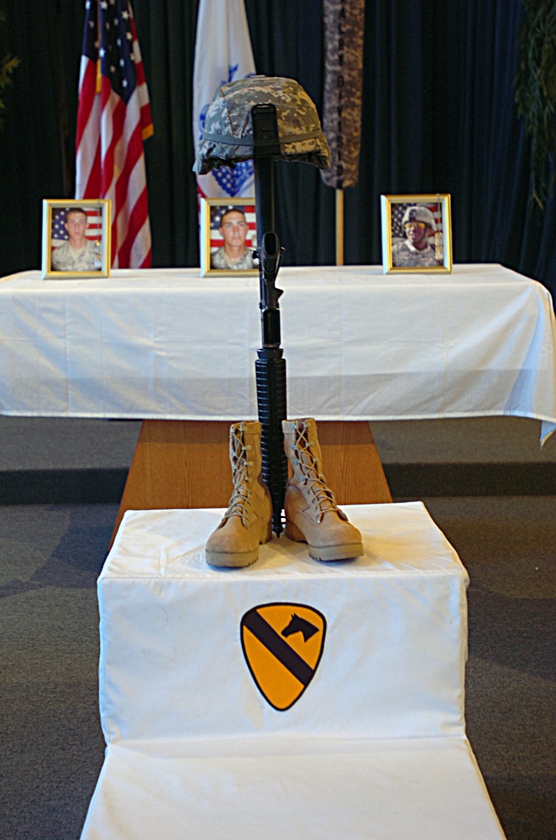 1st Cavalry Division honors three fallen Greywolves during memorial