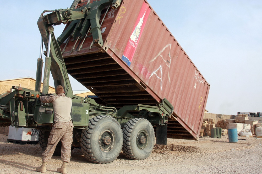 Marines begin to close down Camp Gannon, Iraq