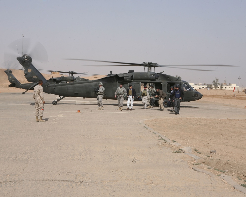 Japanese Ambassador to Iraq Tours Hospital