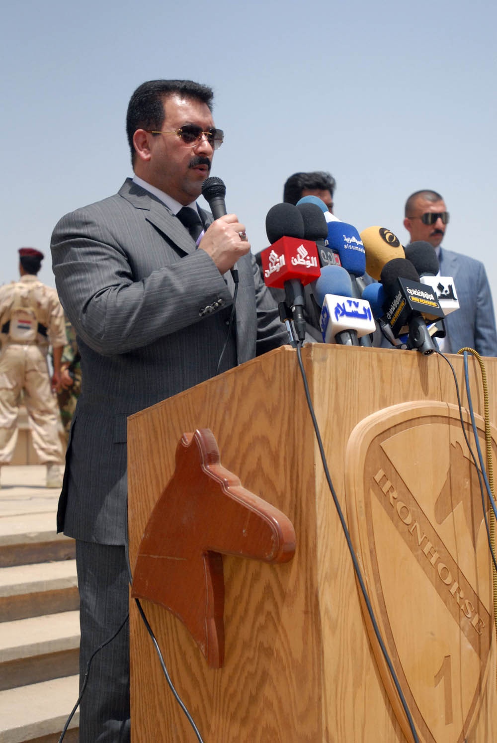 Cavalry troops join Iraqis for Baghdad Island ground breaking ceremony