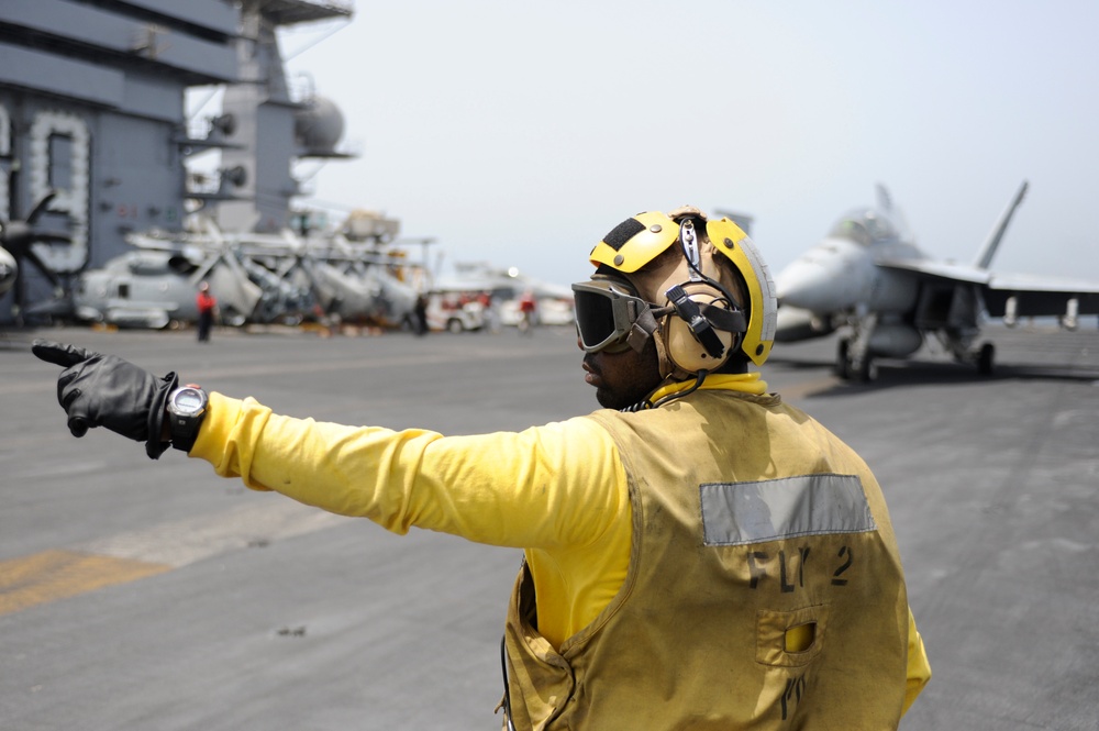 USS Dwight D. Eisenhower flight deck action