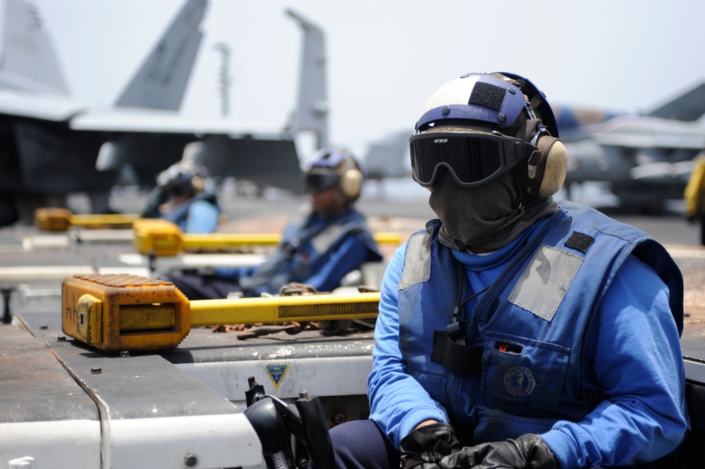 USS Dwight D. Eisenhower flight deck action