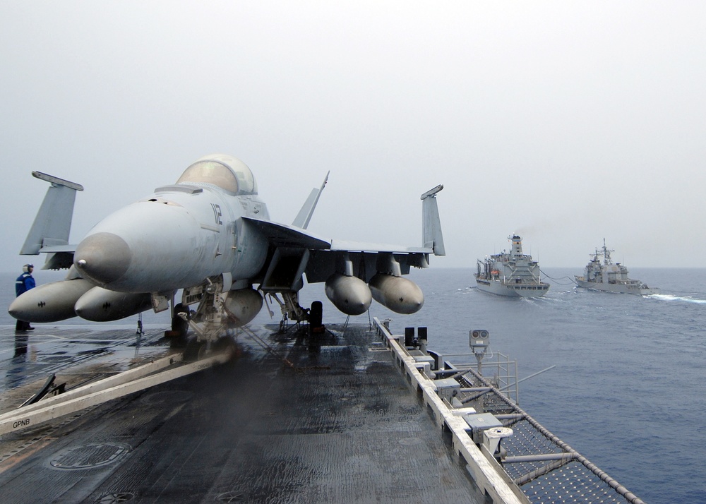 USS Cowpens performs an underway replenishment