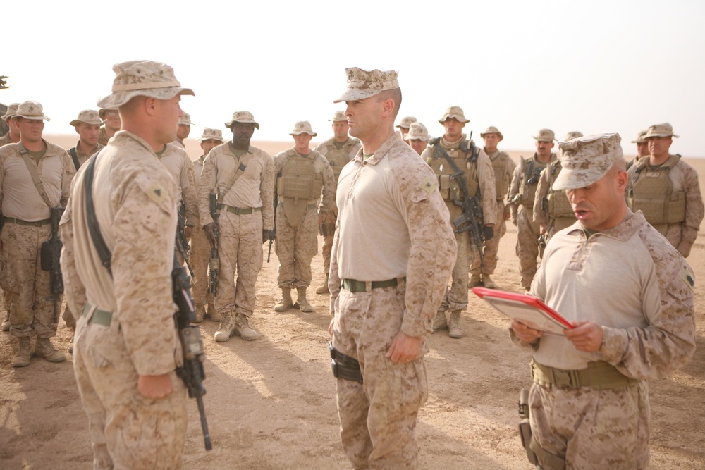 3rd Light Armored Reconnaissance Battalion Marines conduct Nineveh province patrol