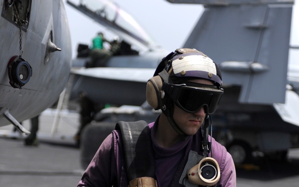 Flight operations aboard USS Dwight D. Eisenhower