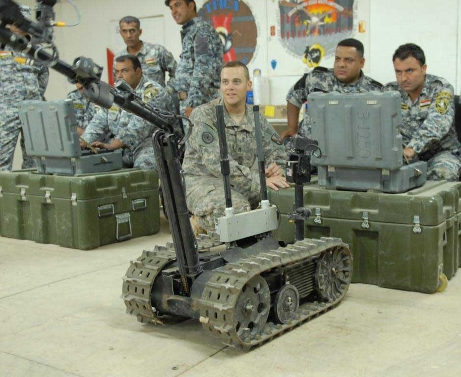 First Iraqi National Police graduate from engineer academy