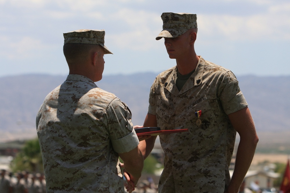 Marine saves gunner from burning tank, receives Navy and Marine Corps Medal