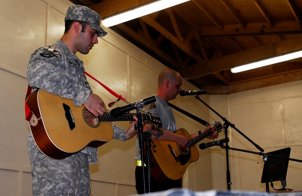 Soldier, singer, songwriter performs at Basra's Got Talent