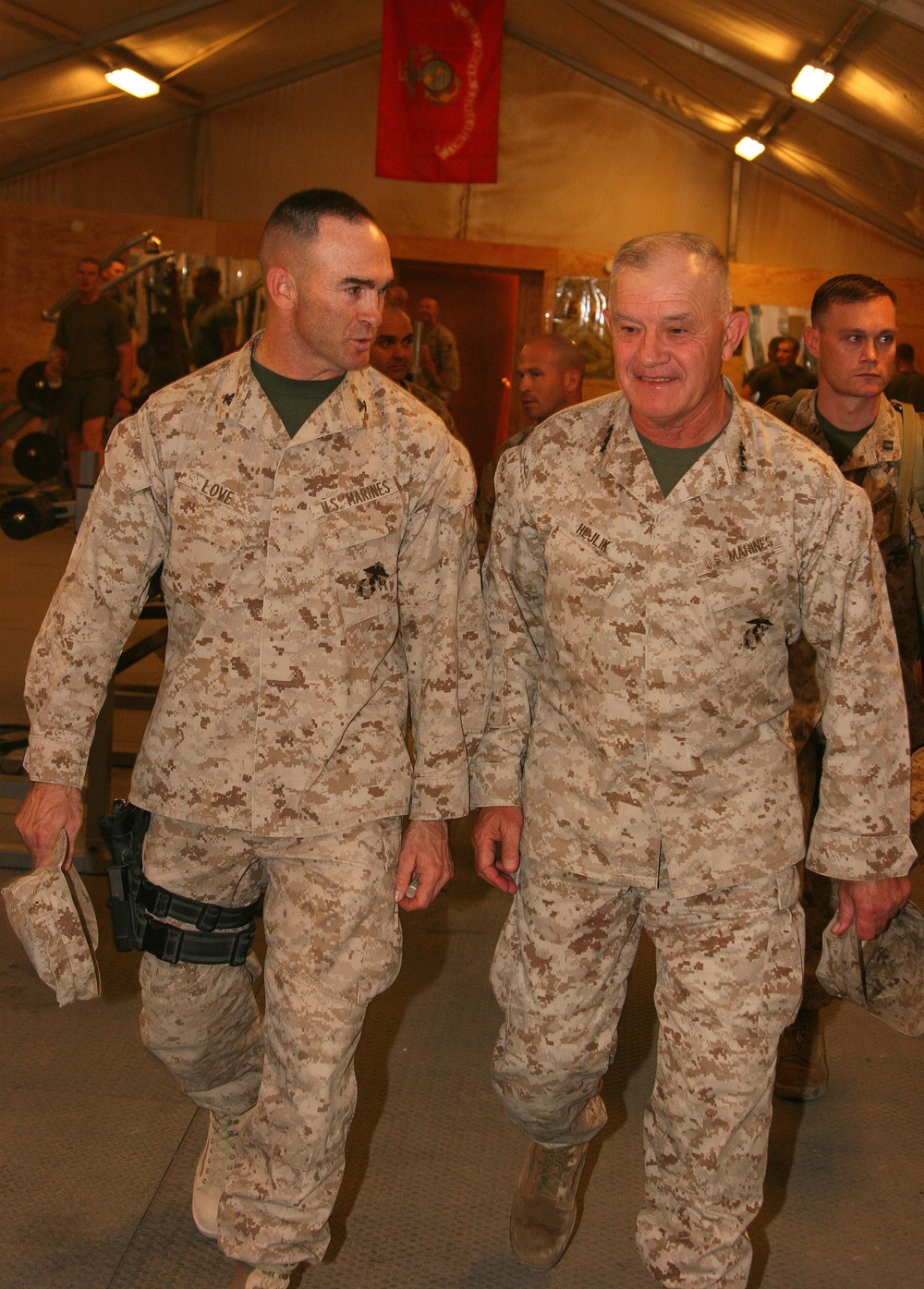 II Marine Expeditionary Force commanding general visits Marines in Iraq