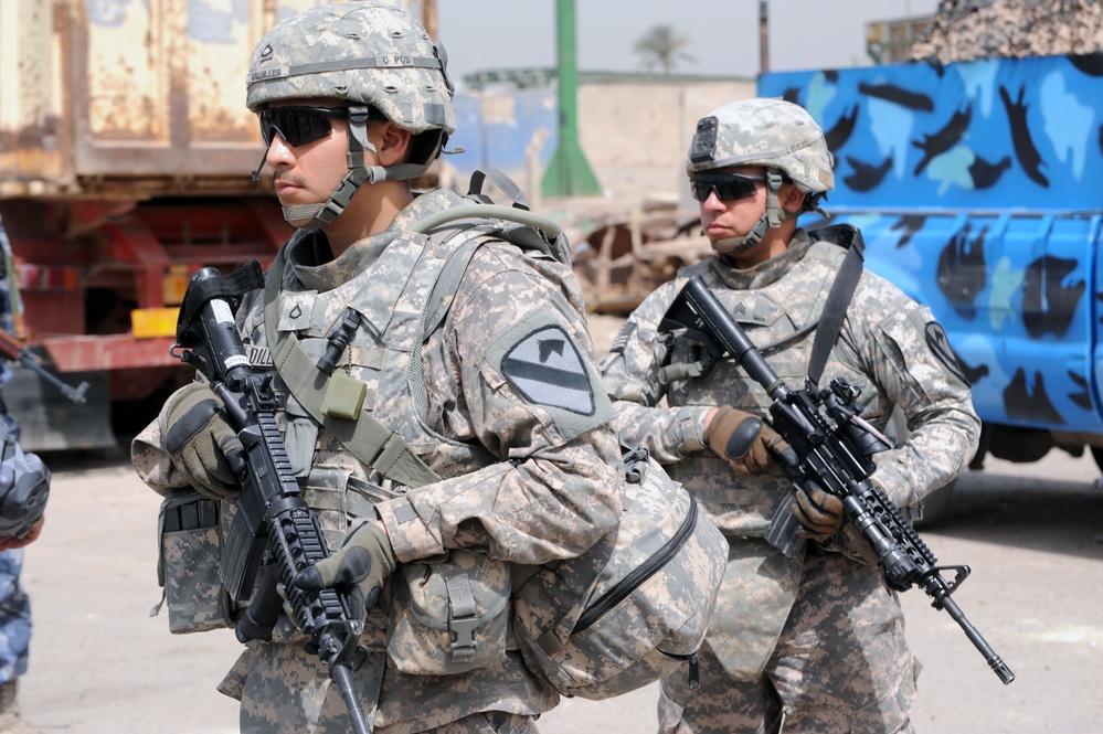 Joint patrol near Coalition Outpost Cashe South