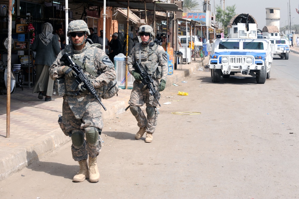 Joint patrol near Coalition Outpost Cashe South