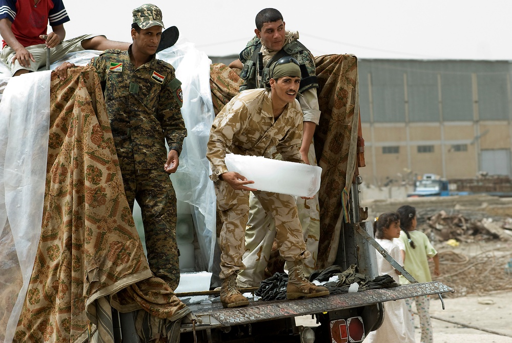 Soldiers Visit Future of Basra Vocational Technology School